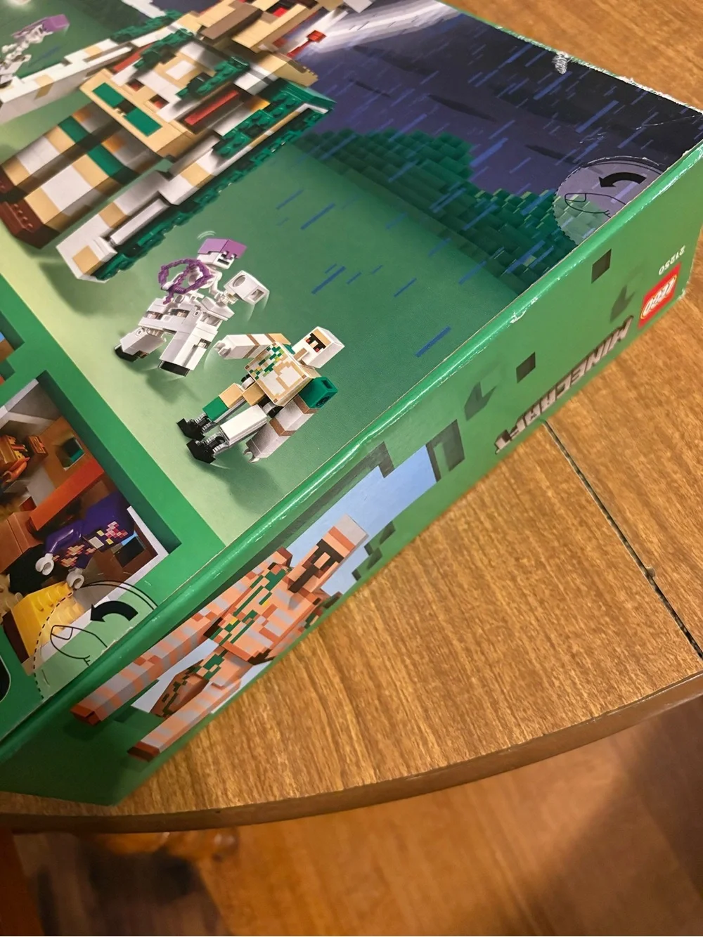 Lego Minecraft 21250 Retired Iron Golem Fortress